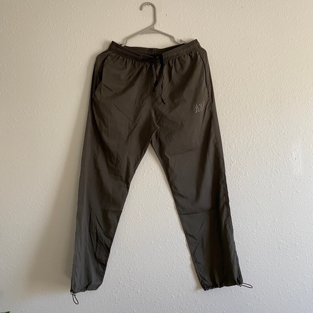 Abercrombie & Fitch active pants NWT